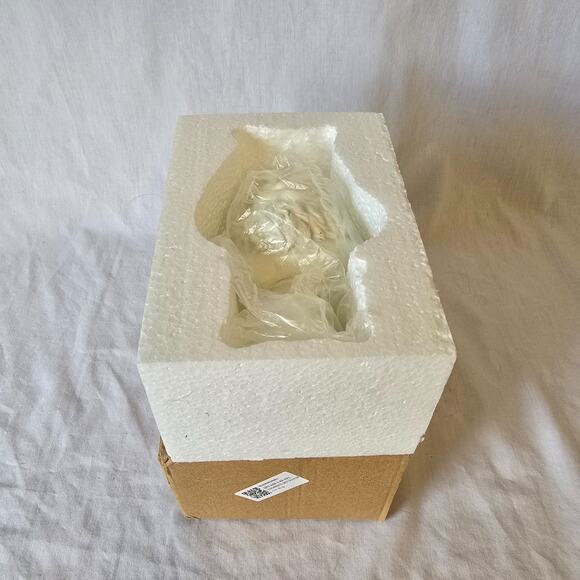 Neutral Santa Bust Christmas Tabletop Xmas Decor, White, Holiday Time 5.75" NIB - Picture 2 of 12